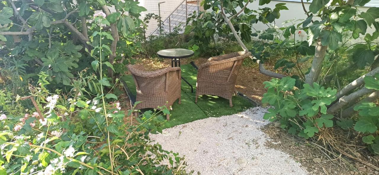 Maris Full Apartment With Roof Garden Access Sakız Dış mekan fotoğraf